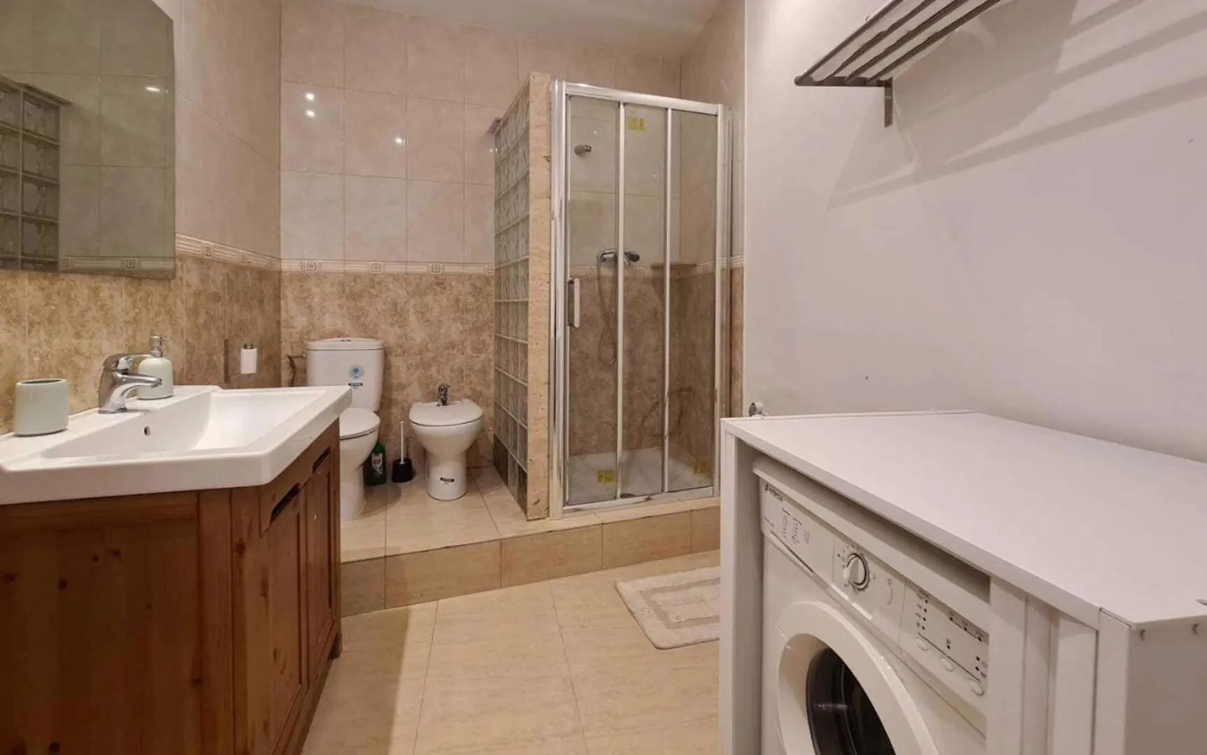 21Ara1085- Fabulous 4Br Apartment In Ciutat Vella Barcelona