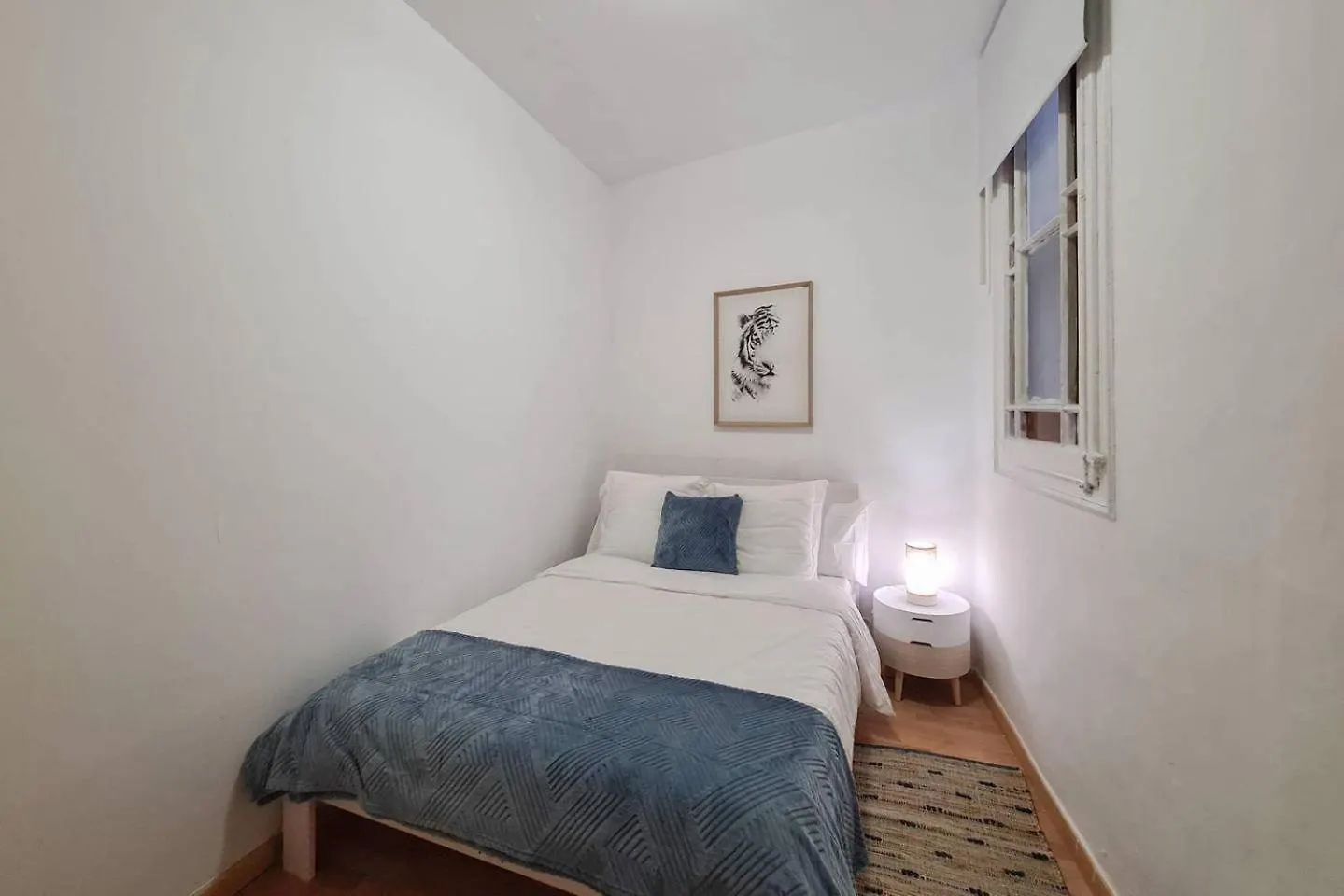 21Ara1085- Fabulous 4Br Apartment In Ciutat Vella Barcelona 0*,  Spanyolország